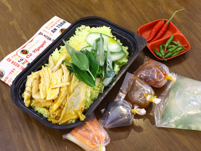 Đặt cơm gà Quảng Ngãi (3)